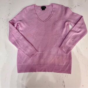 Y2K Bloomingdale's Lavender V-Neck Cashmere Sweater